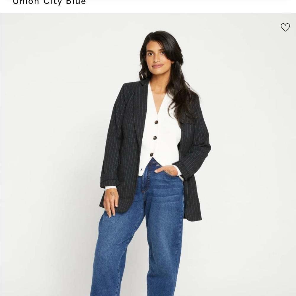 Lou High Rise Barrel Leg Jean— Union City Blue